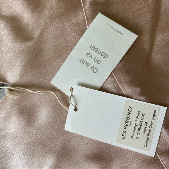 NWT Les Heroines the Wangari satin deep neckline maxi dress/gown with fluted hem - Picture 4 of 8